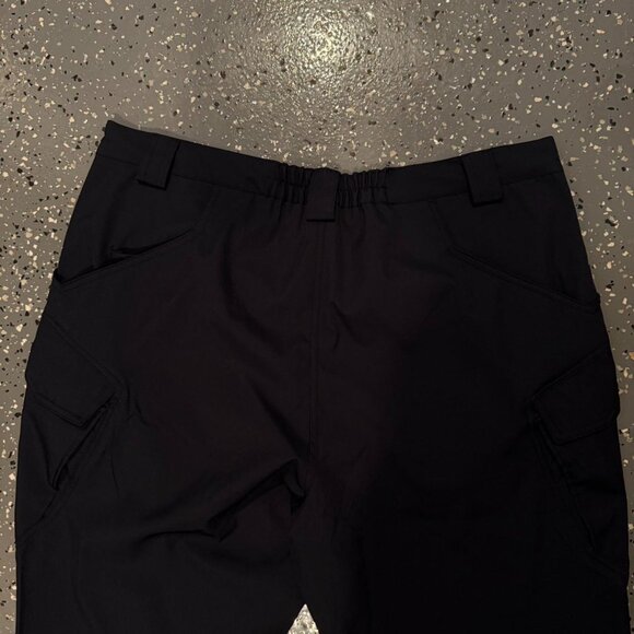 Outdoor cargo pants with multiple pockets - Picture 4 of 5